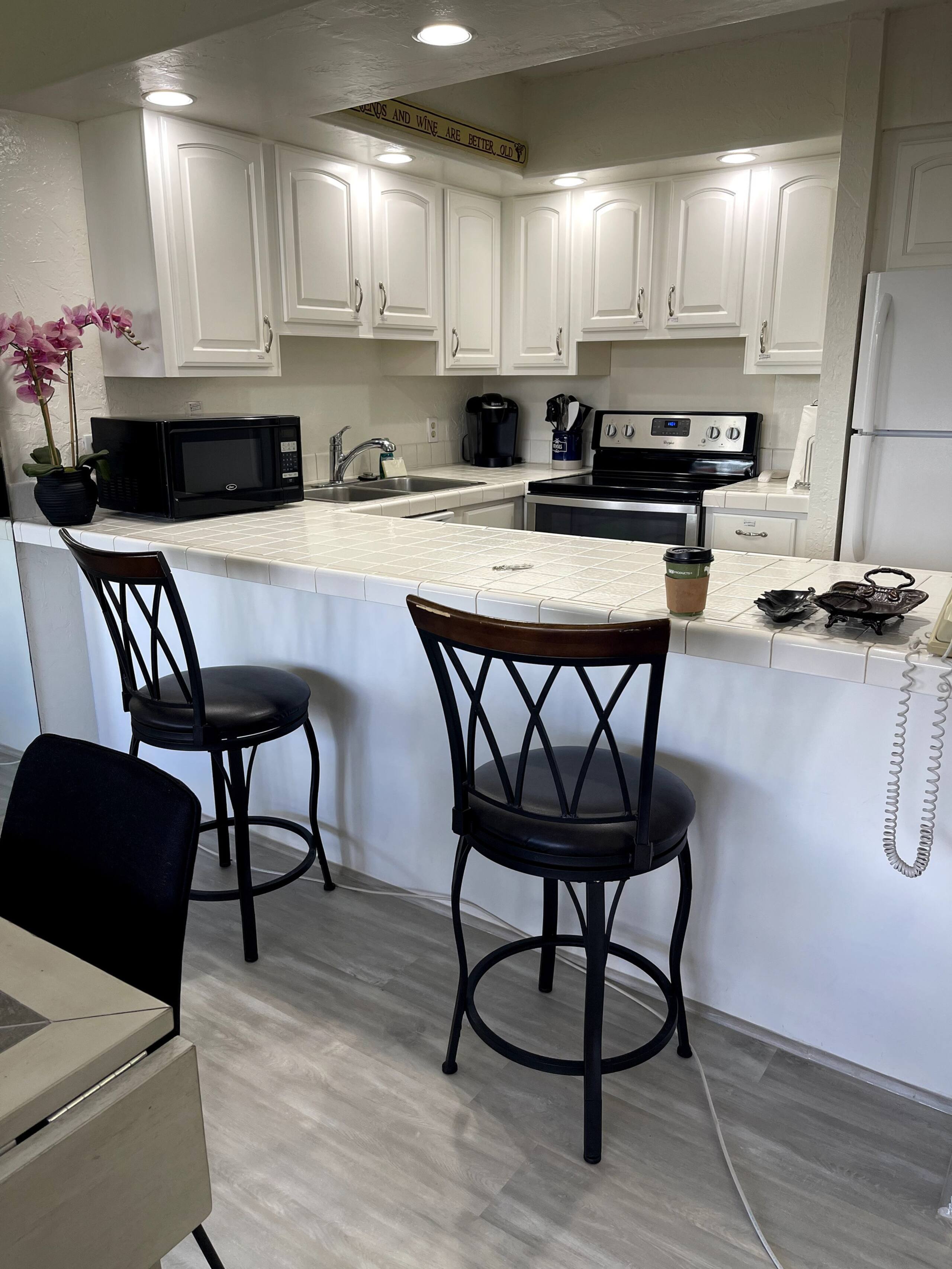 Condo in Lahaina · ★4.59 · 1 bedroom · 1 bed · 1 bath - Image 29