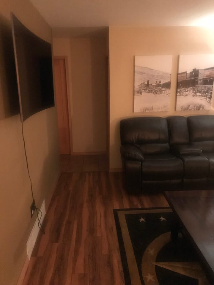 Elegant / Rustic Flair - Cheyenne, WY