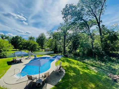 Beacon Beauty 4/2, Hot Tub,Pool,Wifi,1.5m to Town