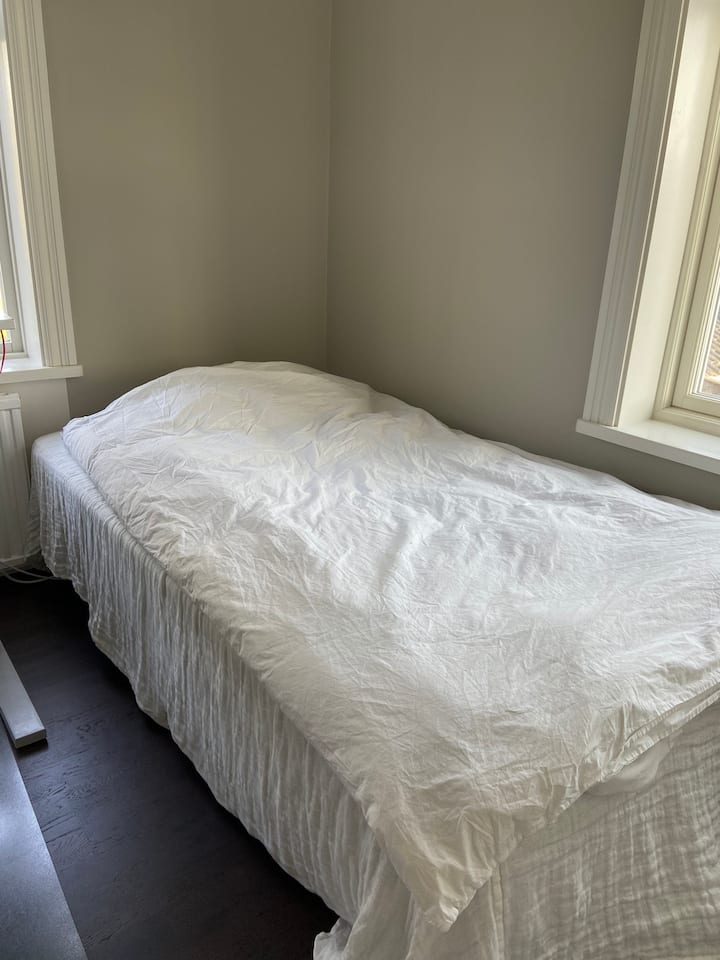 Dormitorio 4
cama 120x200 cm