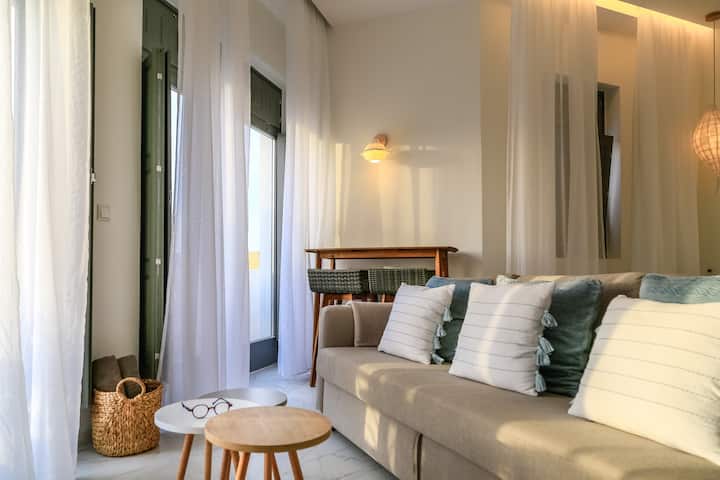 Oia's Sun Dream Living - Santorini