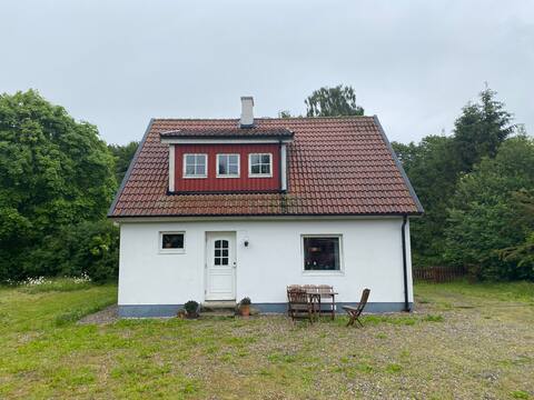 Cozy villa next to the nature reserve Fyledalen