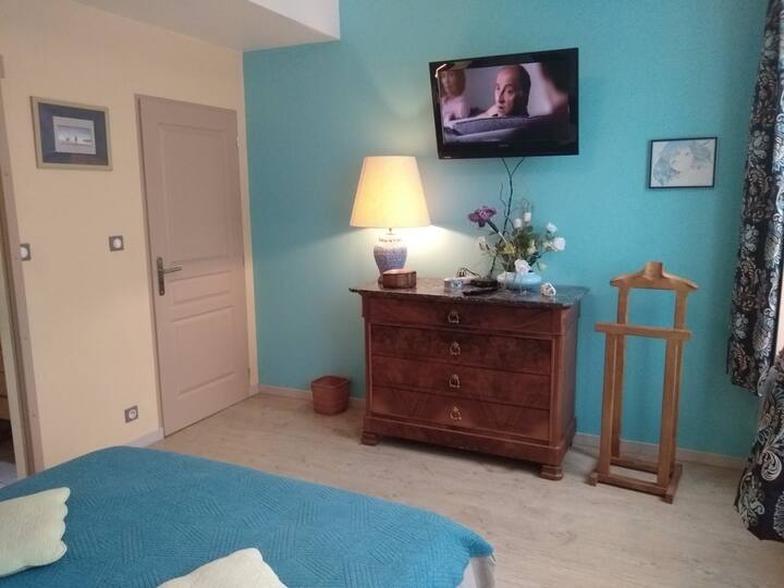 საძინებელი 1