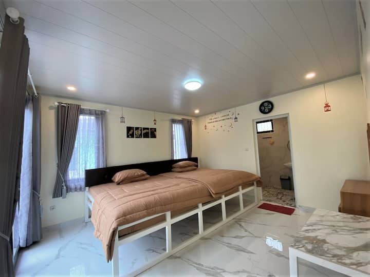 Spavaća soba 4 s 2 bračna kreveta (160x200)