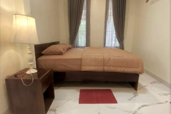 Spavaća soba 1 = 1 Bračni krevet (160x200)