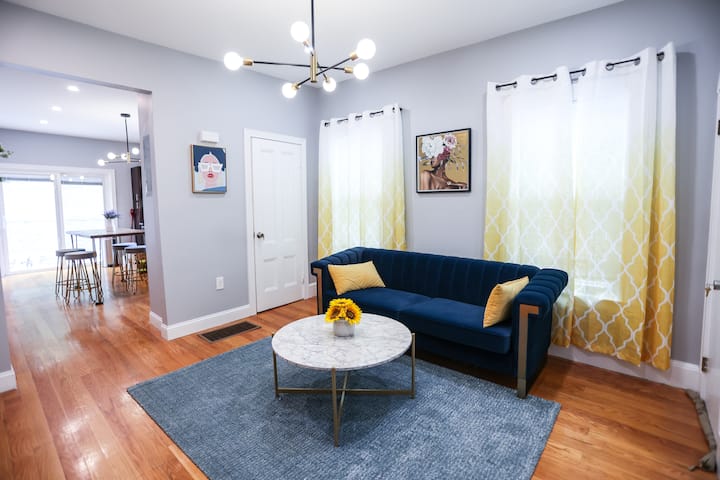 Lovely Apartment/ Close To Boston With Parking - Melrose, MA