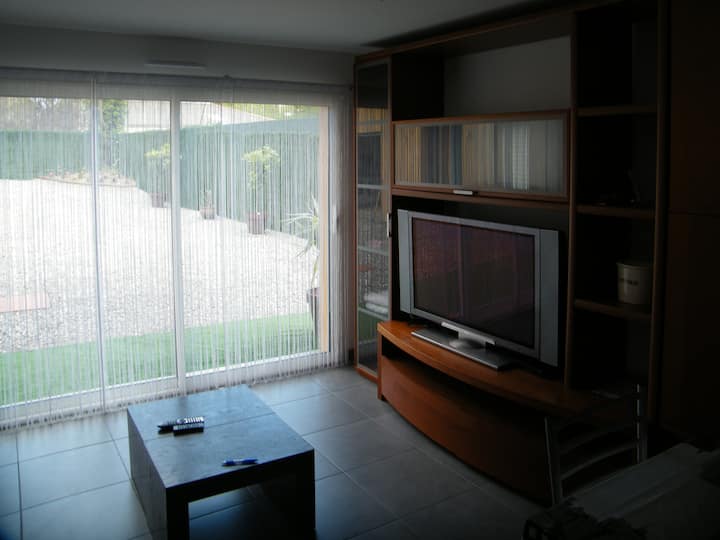 Charmant Appartement
Avec Terrasse Extérieure - Anglet
