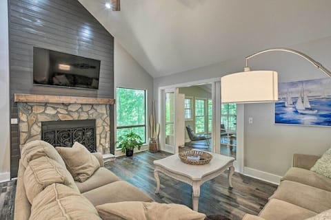 Top Airbnb: Amenity Rich Keowee Resort - 25 min to Clemson in Keowee Key