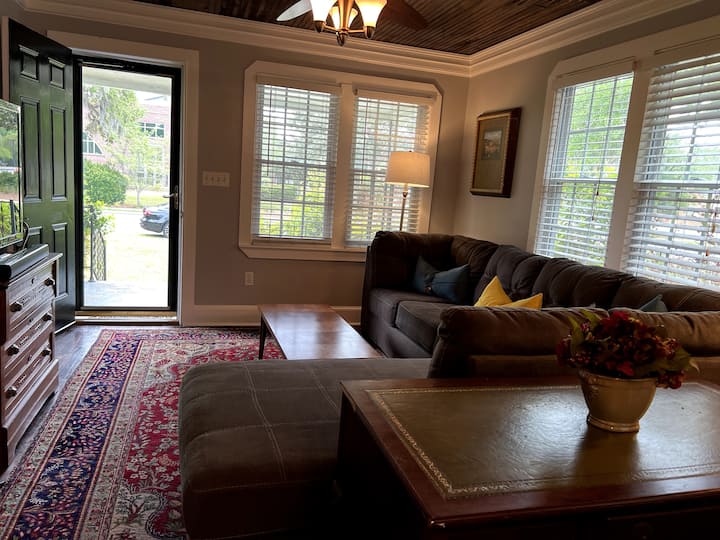 Park Circle 2br~huge Yard~easy Drive Downtown Chs - North Charleston, SC