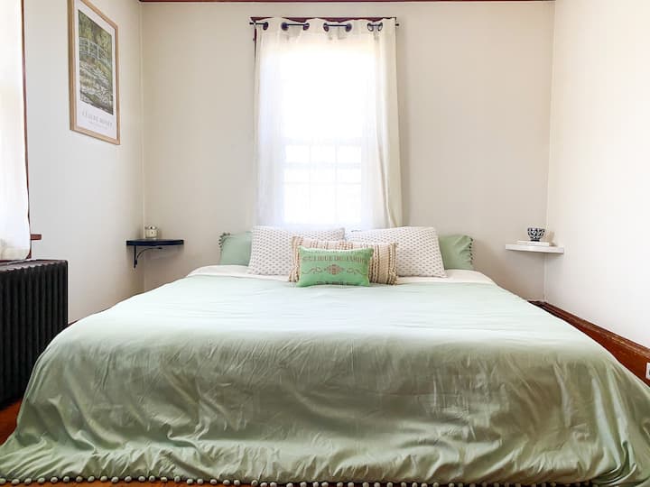 Sage Room