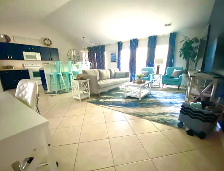 Beachy Blue Haven Near Savannah 🏖 - Pooler, GA