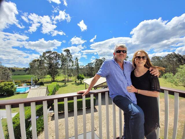 Firefly – Full Resort – House, Cottage and Grounds gallery image 3