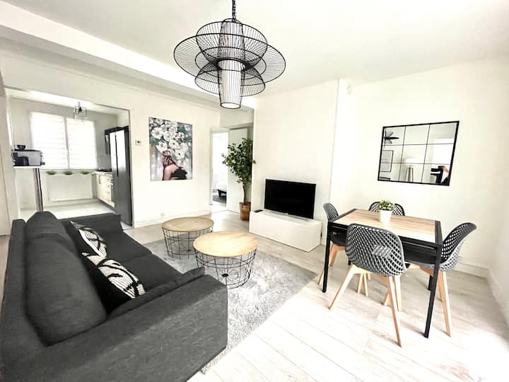 Beautiful Le Havre apartment 150 m from the sea Airbnb