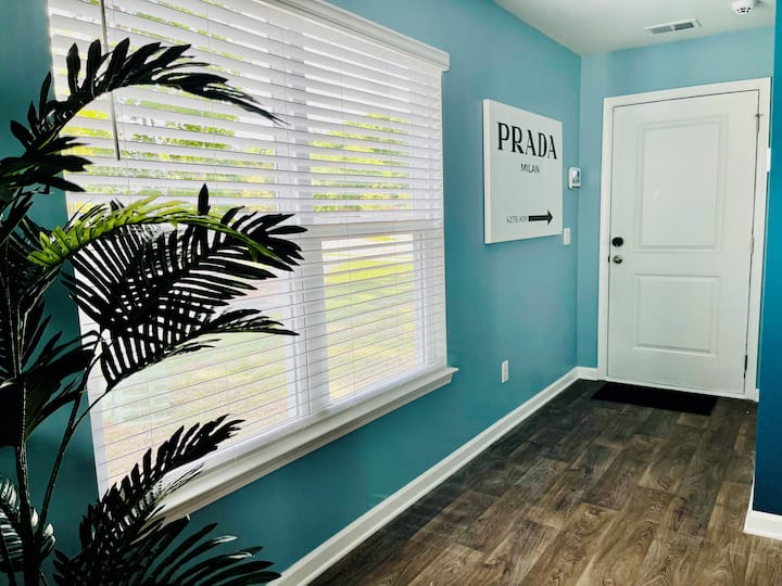Sweet Spot-spacious, Comfortable Beds, Pool Table! - Summerville