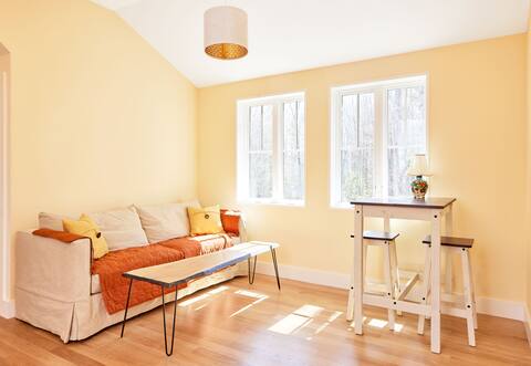 The Farm Loft - organic farm, 10 min to beaches
