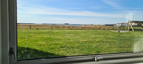 Cozy apartment with sea view - Borhaug