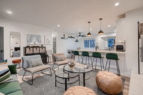 Clean Cozy Chic | Easy Access to Denver & Golden