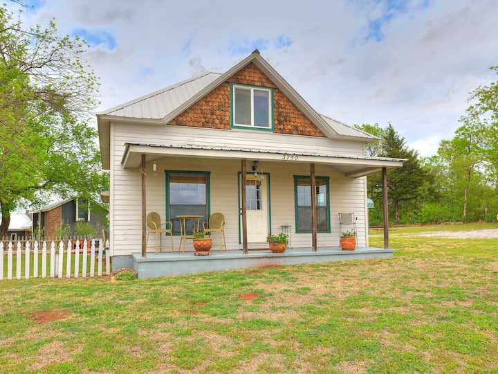 Guthrie Cottage Rentals Cottages and More Airbnb