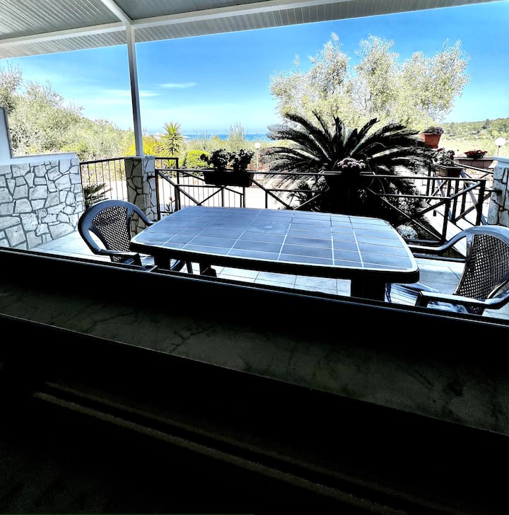 Villa Berta_spazioso Monolocale Vista Mare&vieste - Apulien