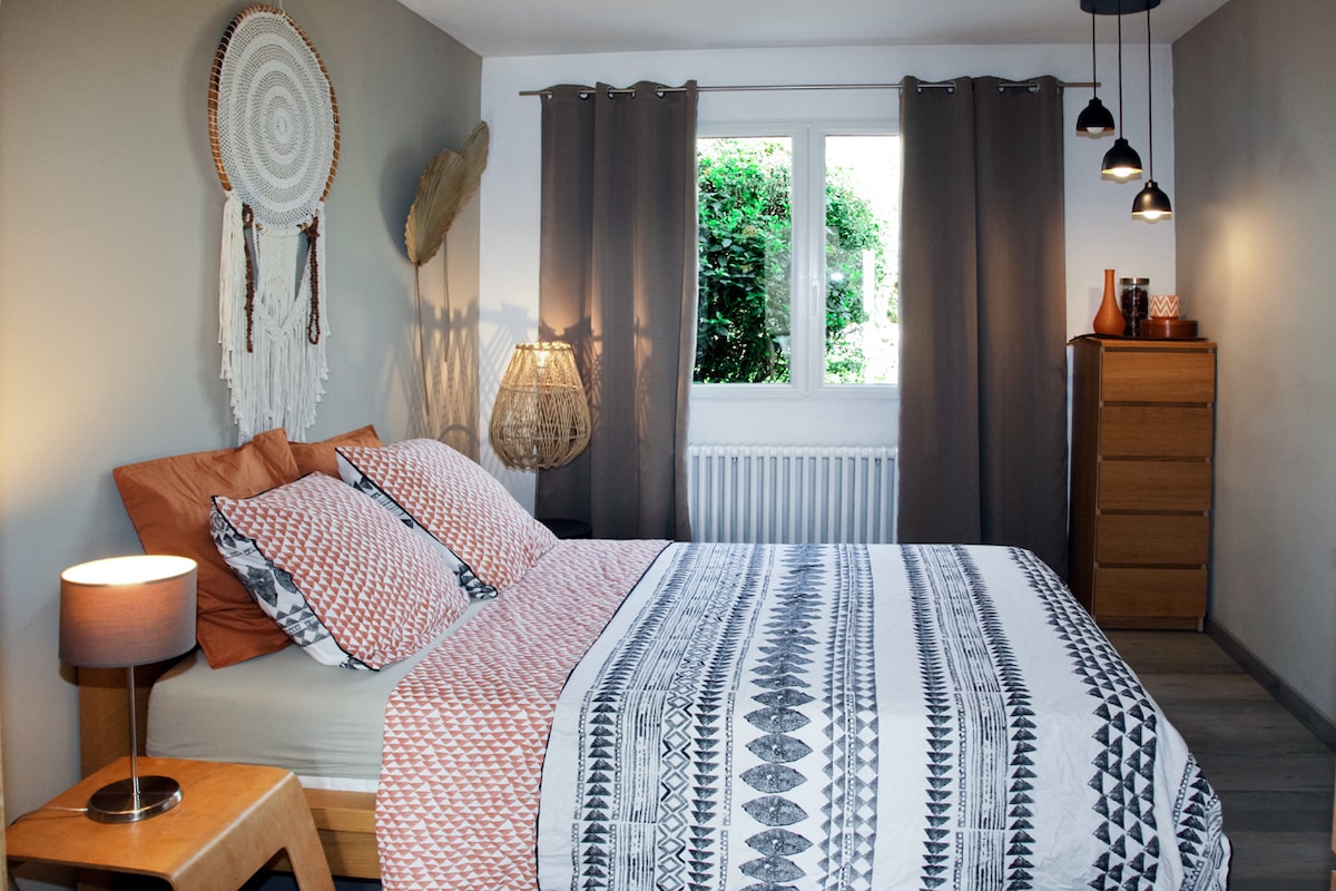 საძინებელი 1