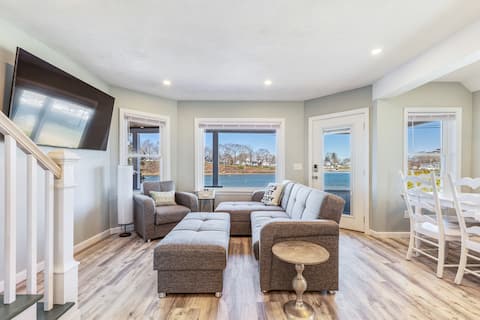 Top Airbnb: Onset, pets welcome waterfront,unit B in Onset