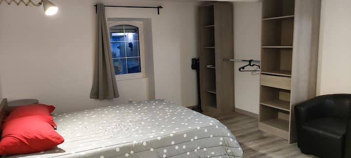 الغرفة الخاصة