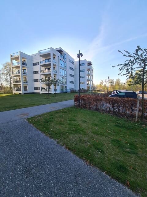 Large 127 sqm apartment close to nature and golf course!