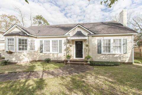 Classic Southern Charm 3BR/2BA Cape Cod Home