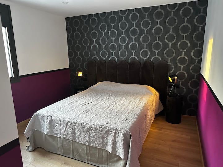 Патлиџан во спална соба (Aubergine)