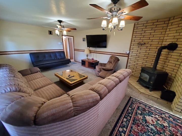 Unique Country Home On 2 Acres - Vernal, UT