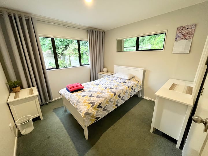 Johnsonville Vacation Rentals & Homes Johnsonville, Wellington, New