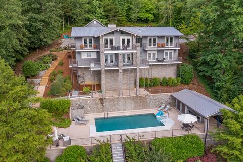 Spacious Home W/ Heated Pool & Nonstop Fun
