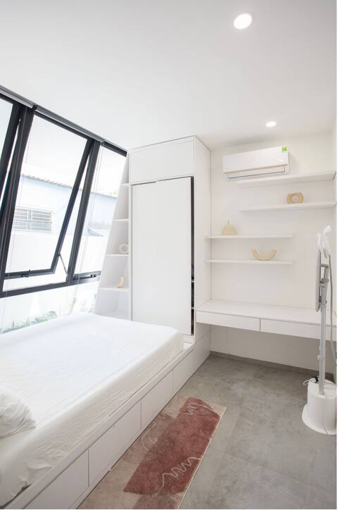 Phòng nhỏ xinh xắn trong nhà biệt thự minimalist