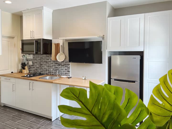 Breezy and Cosy Guesthouses for Rent in Jurupa Valley, California, United States Airbnb