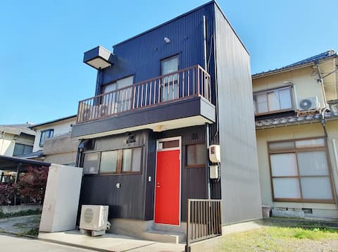 Private house, Renovated & clean, Free parking