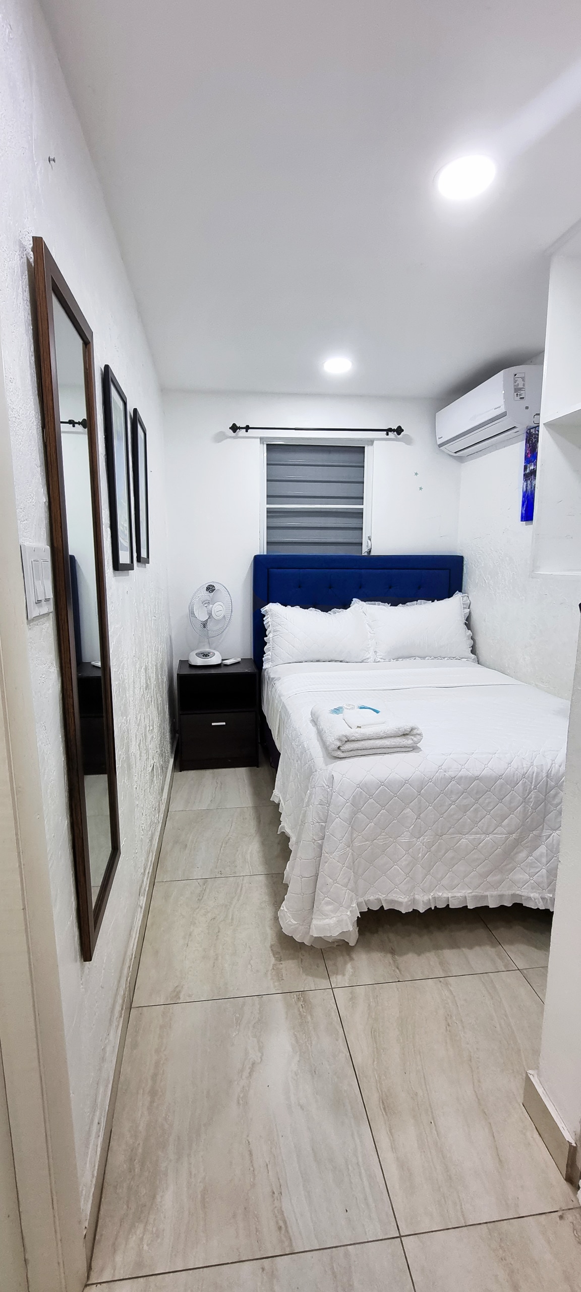 חדר שינה 3 עם מיטה מלאה נוחה.