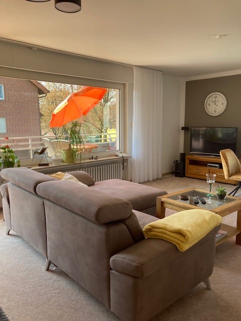 Beautiful bright apartment (92 square meters) with 2 balconies