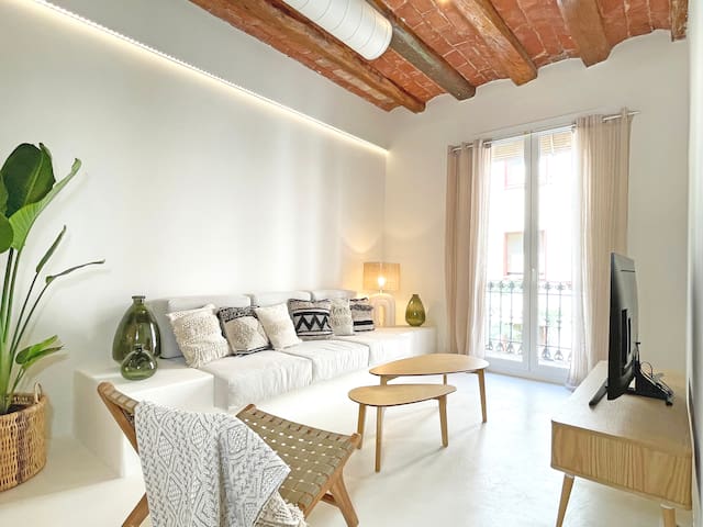 URBAN BARCELONA STYLE APPARTEMENT