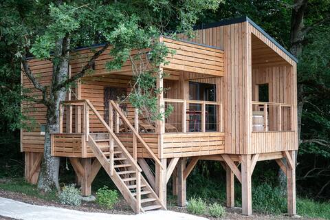 Flora Pertica,  wooden lodge with spa in Perche