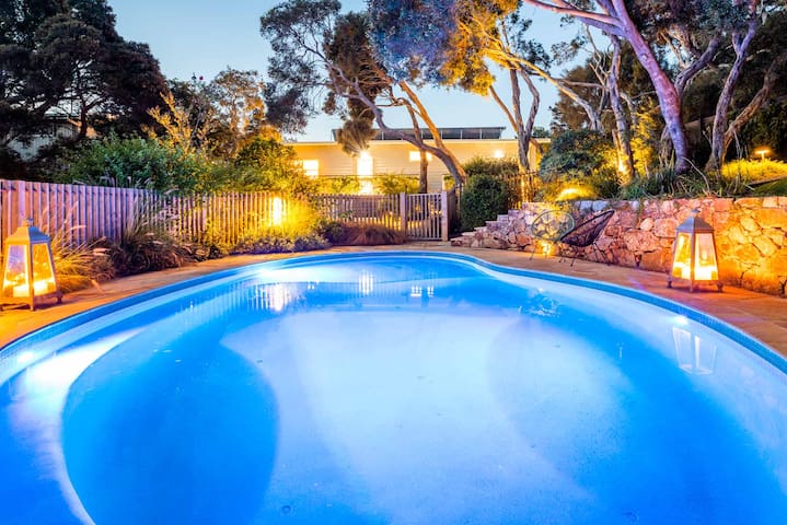 Coastal & Garden Oasis with pool