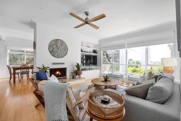 Coastal & Garden Oasis with pool gallery image 3