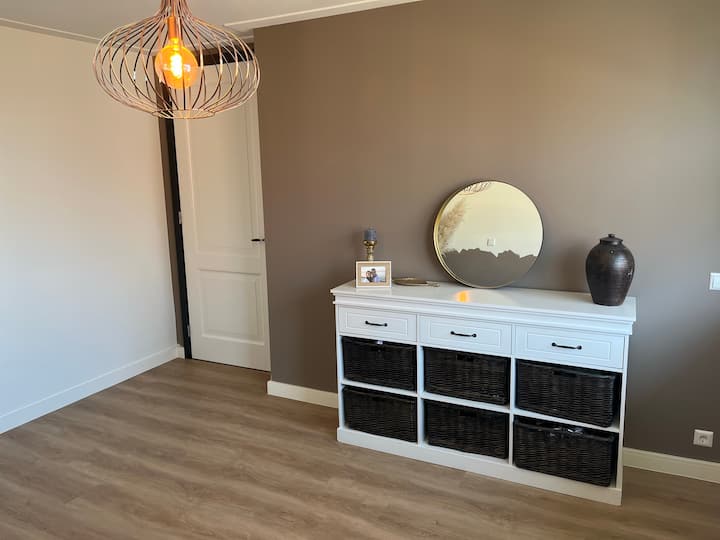 2 beds can be added to this room