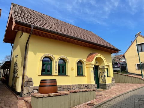 Vinný sklep ARA MUTĚNICE