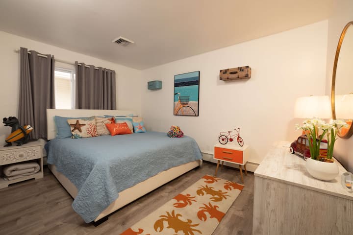 One King size bed #1