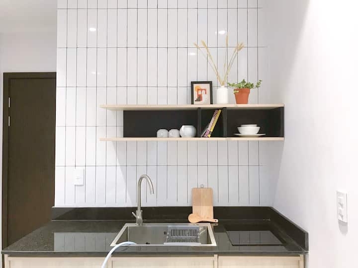 Astrohouse/santorini Studio 10 Min To Khe Beach - 다낭