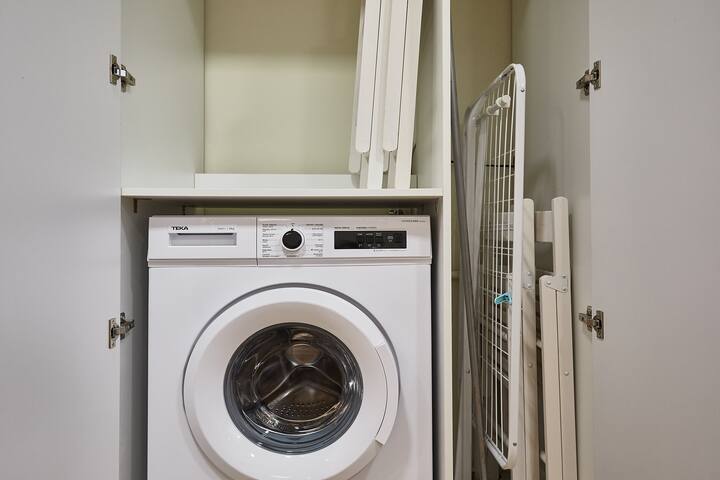 BBarcelona Sagrada Familia Superior 04 gallery image 4