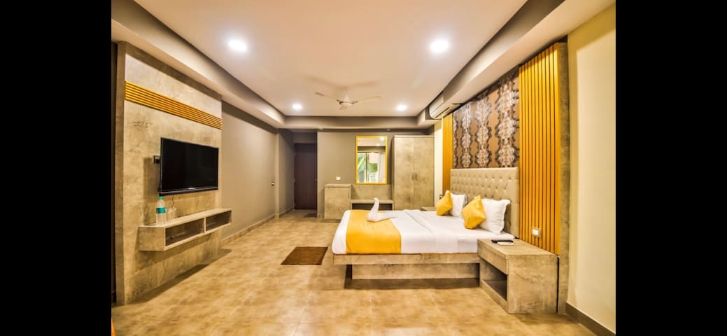 3 bedroom in anjuna with pool, at anjuna baga road