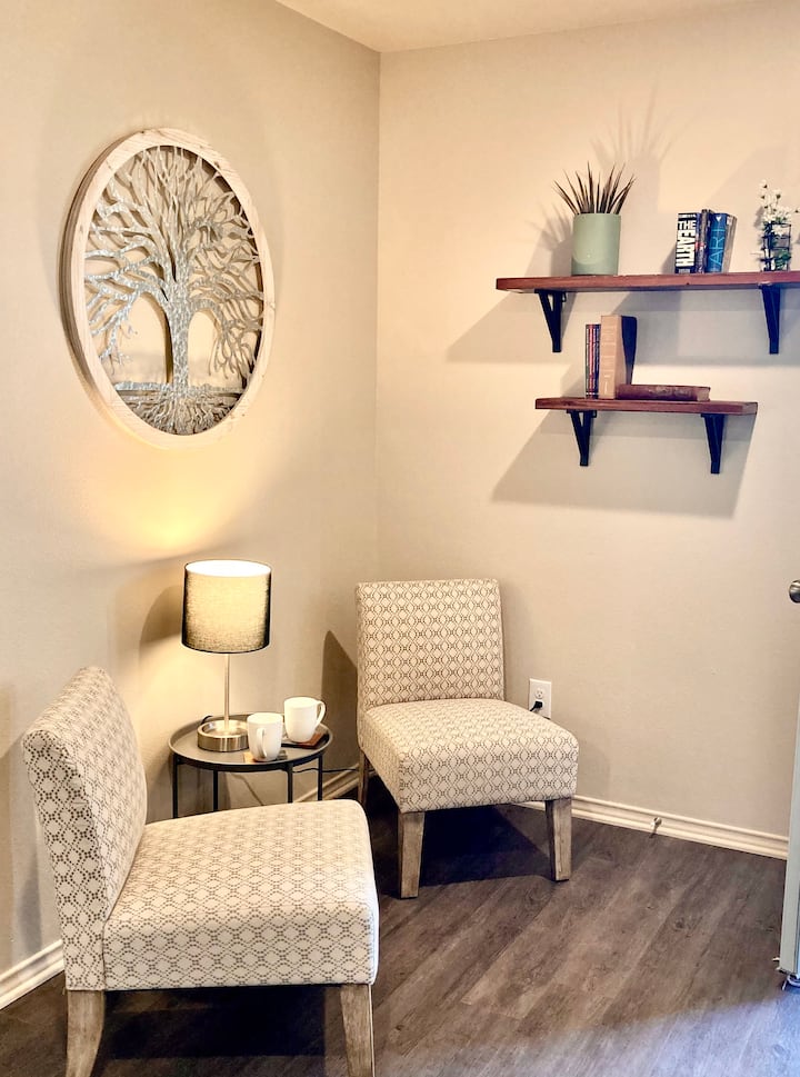 King Bed-yard-grill-long Term Stays - Copperas Cove, TX