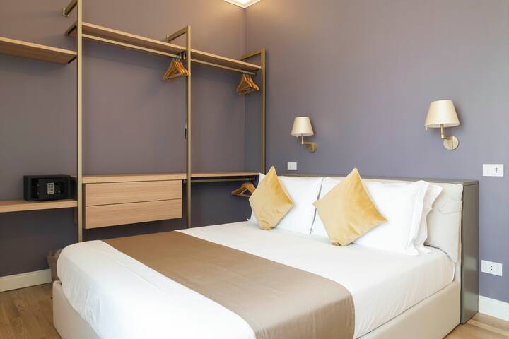 Design New Apartment close Duomo – 6 guests gallery image 5