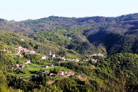 Alternative holidays in an ancient village of VdV